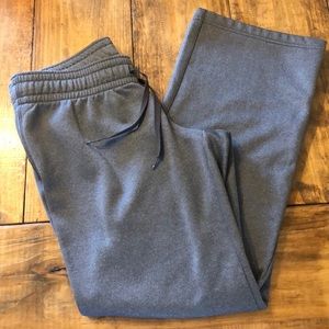 Women’s Under Armour sweat pants
